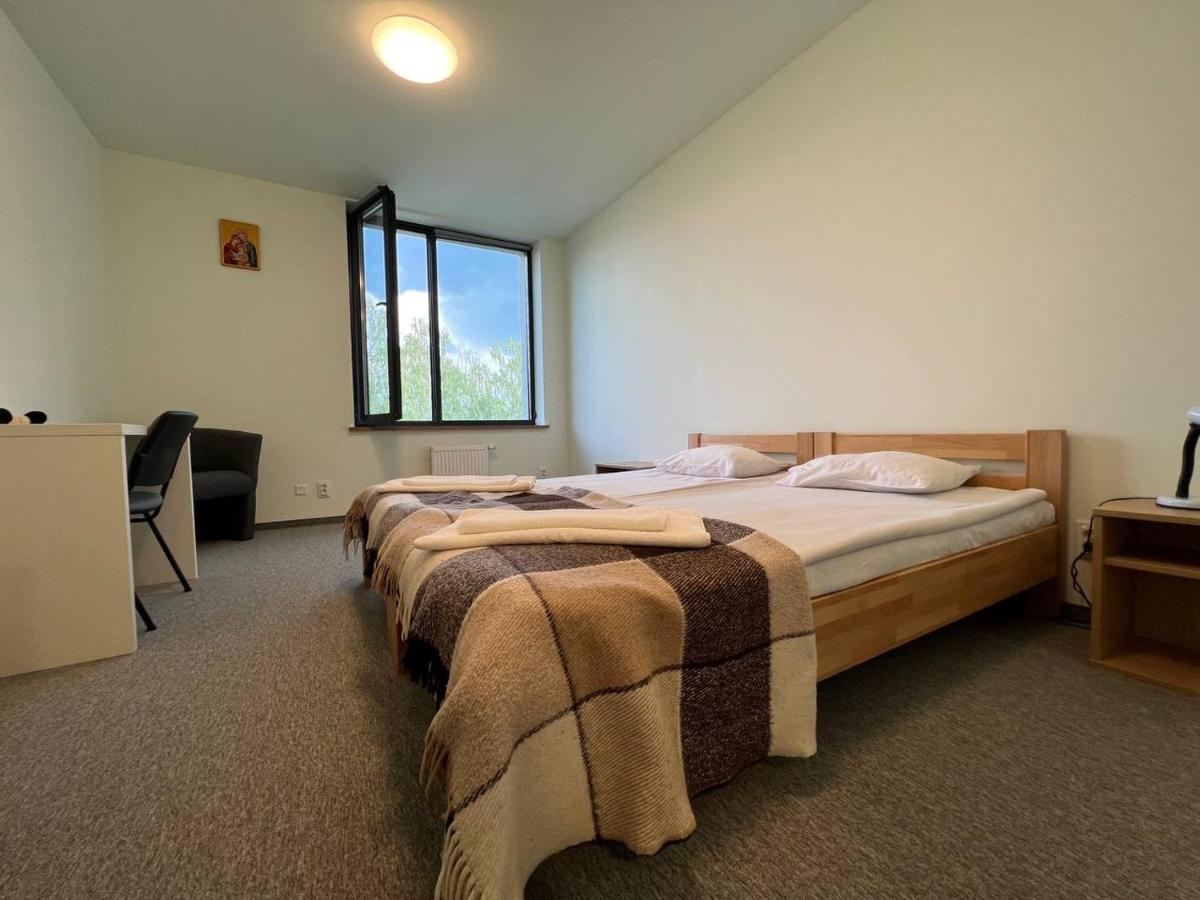 Ucu Inn - Кімнати Для Гостей Lviv Kültér fotó