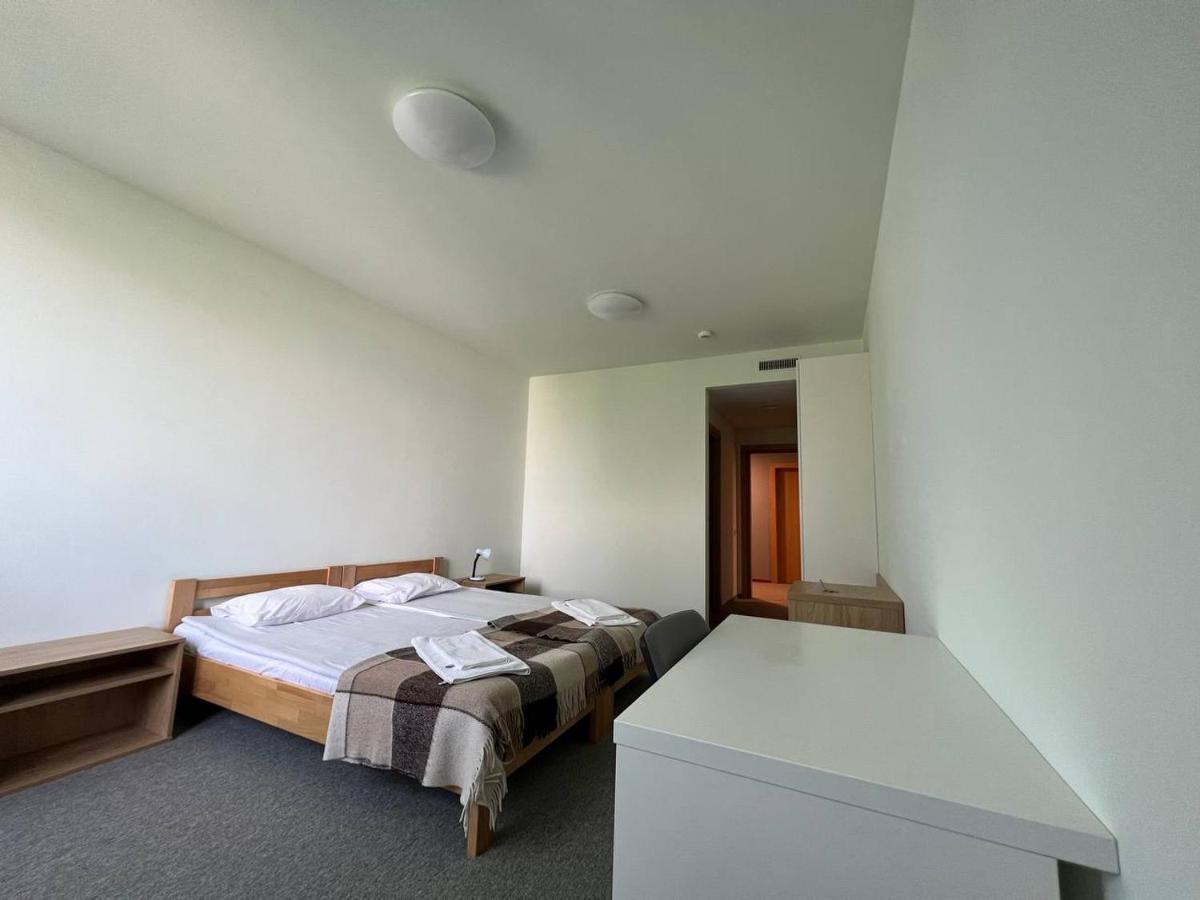 Ucu Inn - Кімнати Для Гостей Lviv Kültér fotó
