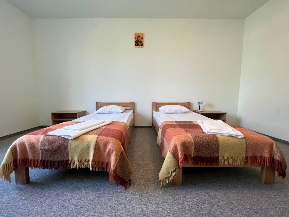 Ucu Inn - Кімнати Для Гостей Lviv Kültér fotó