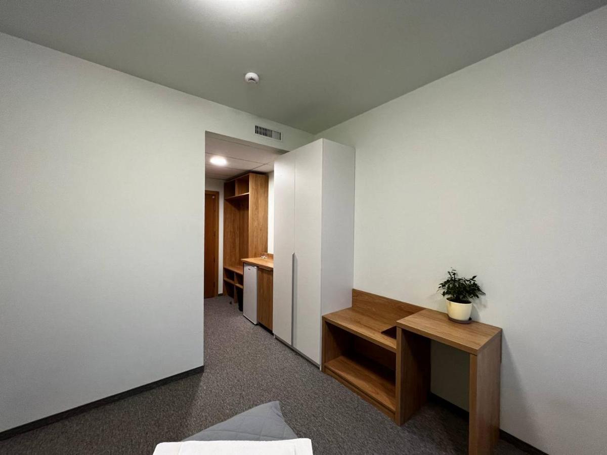 Ucu Inn - Кімнати Для Гостей Lviv Kültér fotó