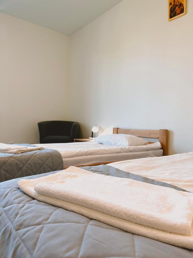Ucu Inn - Кімнати Для Гостей Lviv Kültér fotó